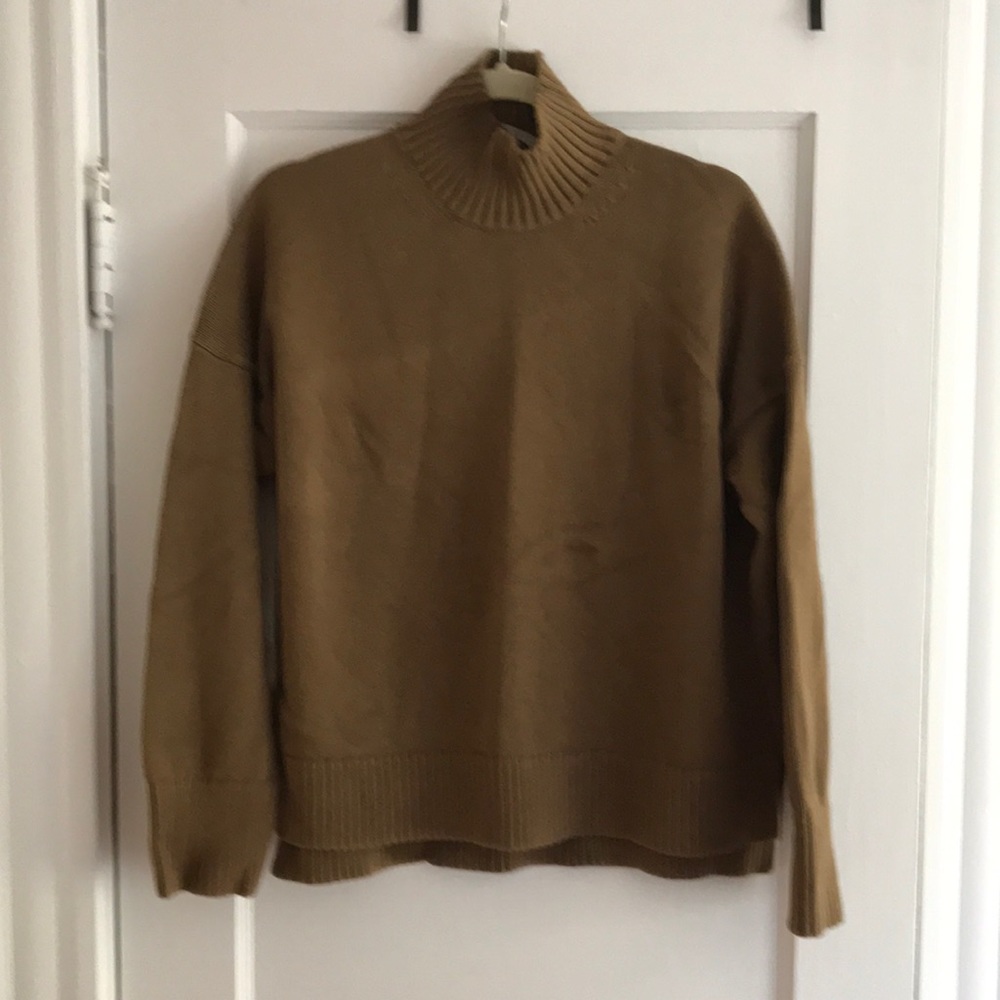 Everlane cotton mock neck sweater small